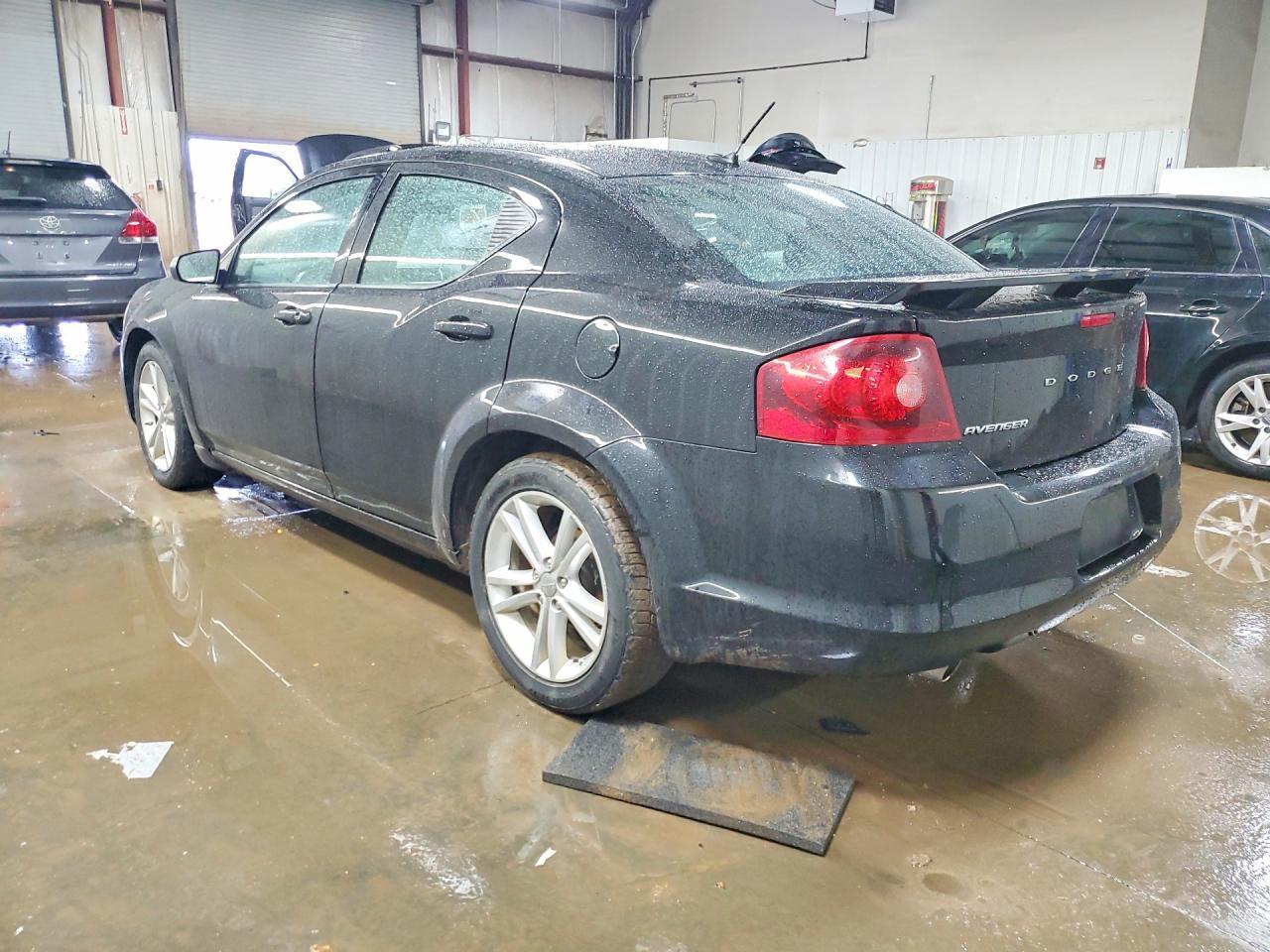 2013 Dodge Avenger Se - zdjęcie 2