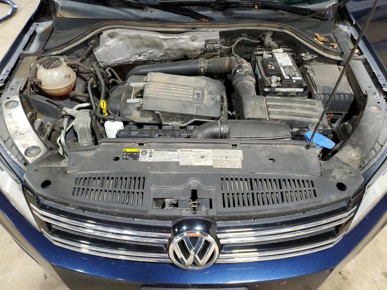 2014 Volkswagen Tiguan S - zdjęcie 12