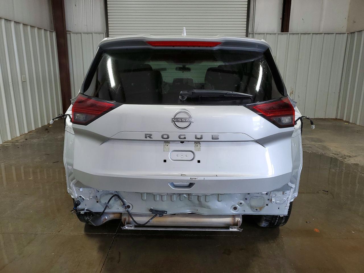 2025 Nissan Rogue Sv - zdjęcie 6
