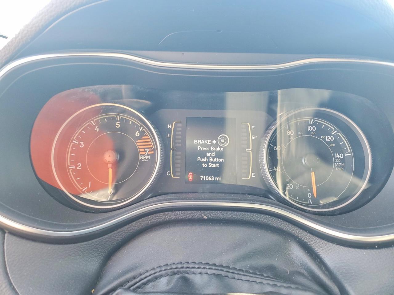 2019 Jeep Cherokee Latitude Plus - zdjęcie 9