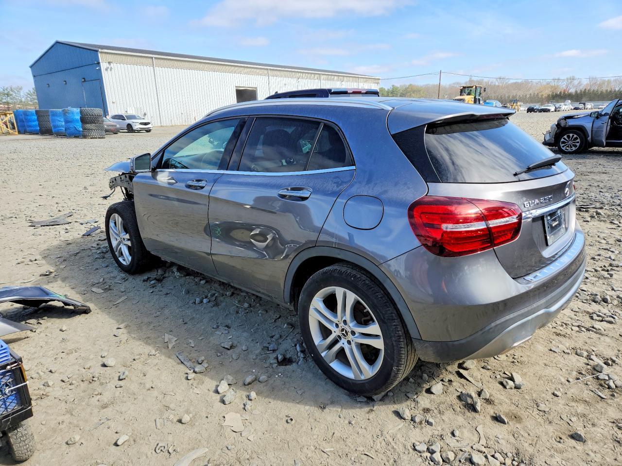 2020 Mercedes-Benz Gla 250 4Matic - zdjęcie 2