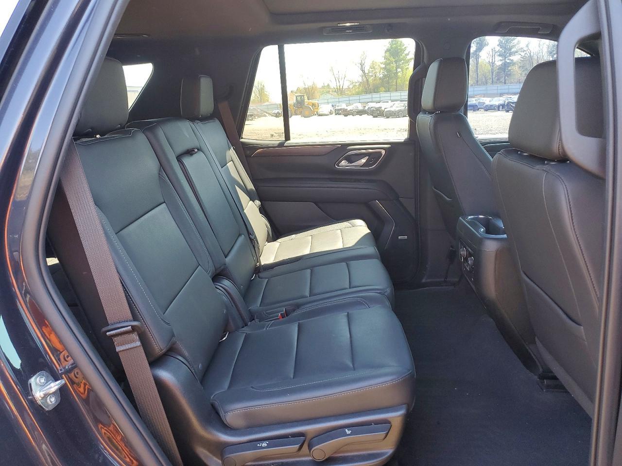 2022 Chevrolet Tahoe K1500 Lt - zdjęcie 11