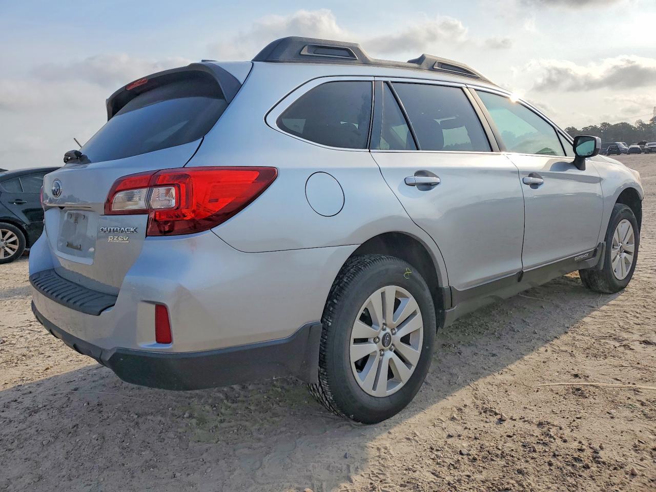 2017 Subaru Outback 2.5I Premium - zdjęcie 3