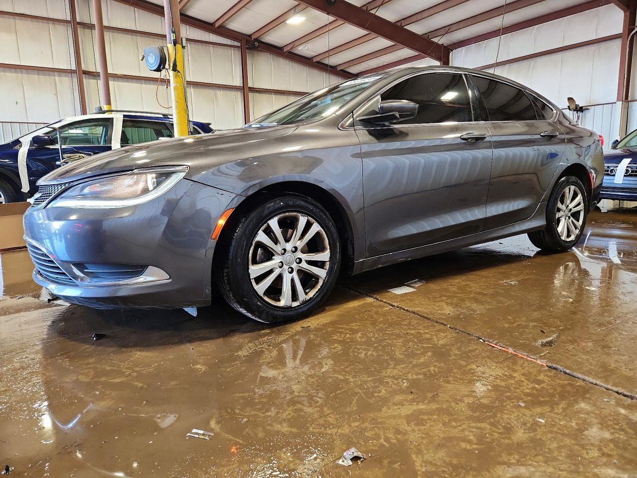 2015 Chrysler 200 Limited - zdjęcie główne