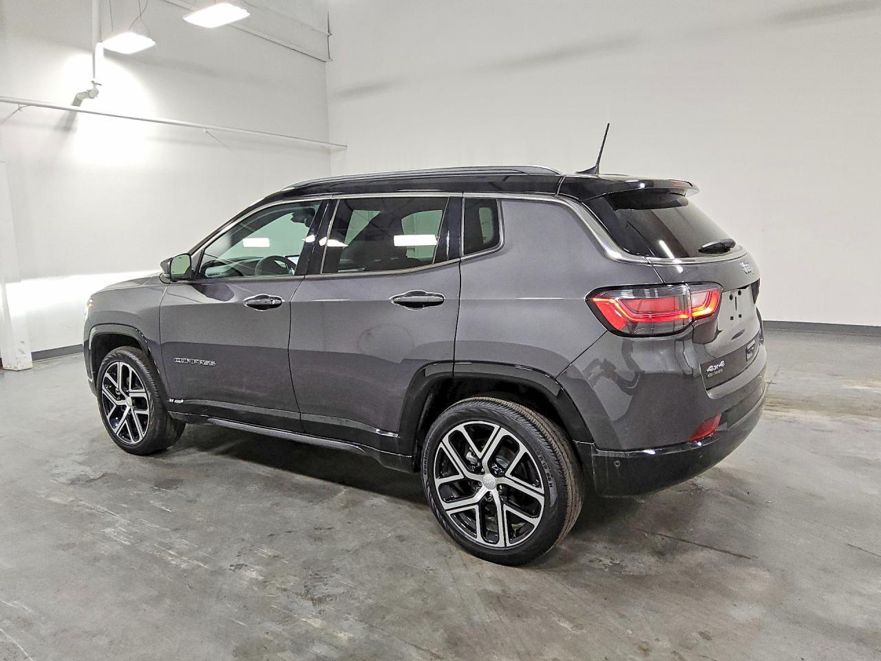 2024 Jeep Compass Limited - zdjęcie 2