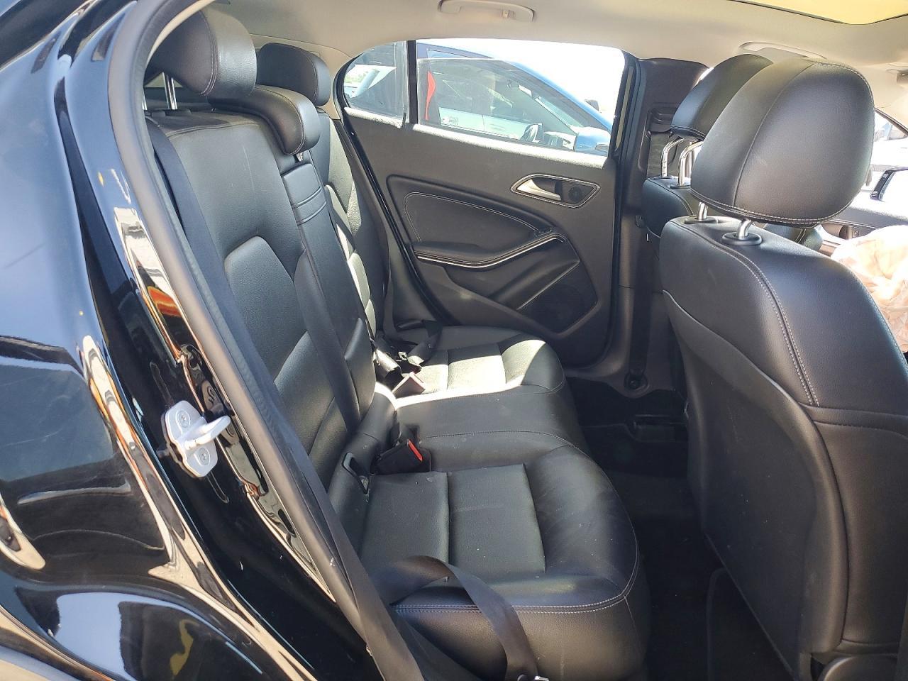 2016 Mercedes-Benz Gla 250 4Matic - zdjęcie 11
