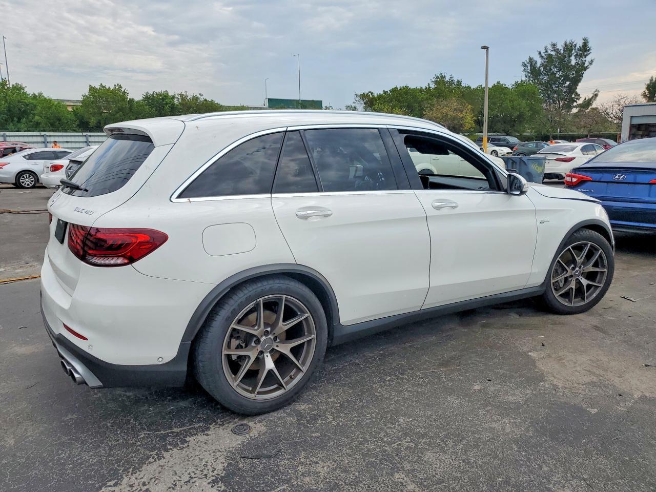 2022 Mercedes-Benz Glc 43 4Matic Amg - zdjęcie 3