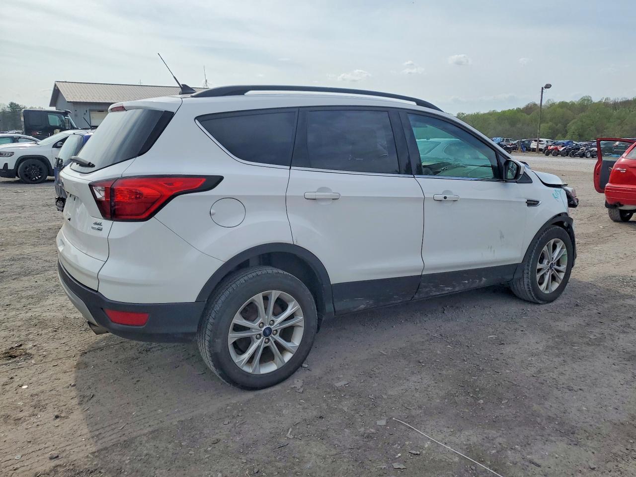 2019 Ford Escape Sel - zdjęcie 3