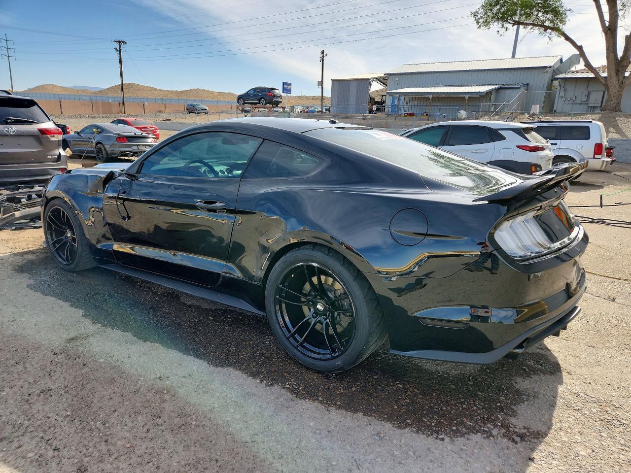2016 Ford Mustang Gt - zdjęcie 2