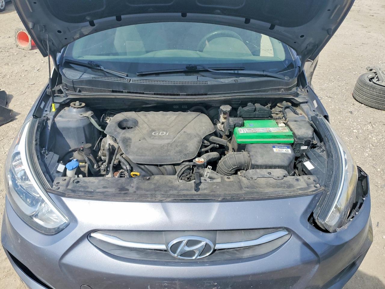 2017 Hyundai Accent - zdjęcie 11