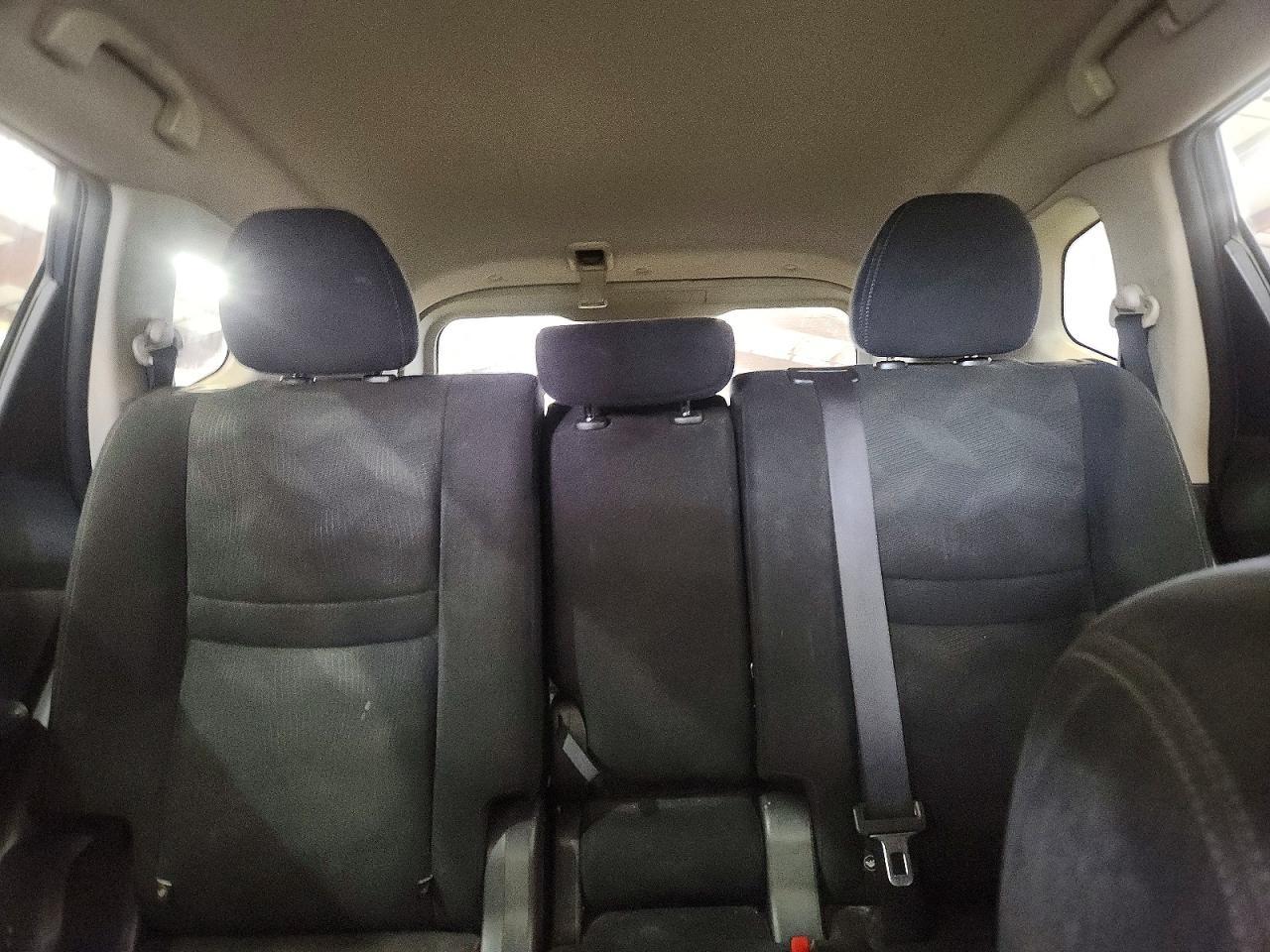 2016 Nissan Rogue S - zdjęcie 10