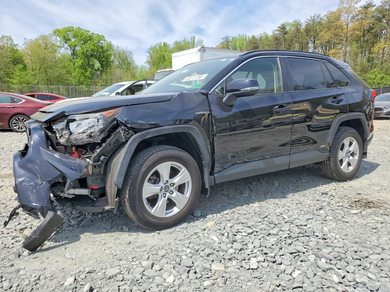 2019 Toyota Rav4 Le - zdjęcie główne