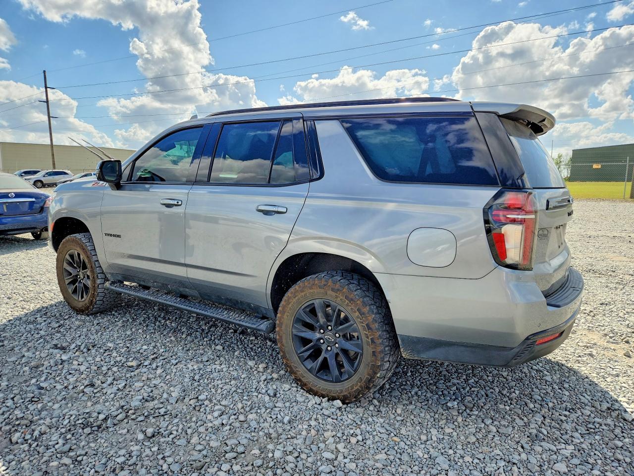 2023 Chevrolet Tahoe K1500 Z71 - zdjęcie 2