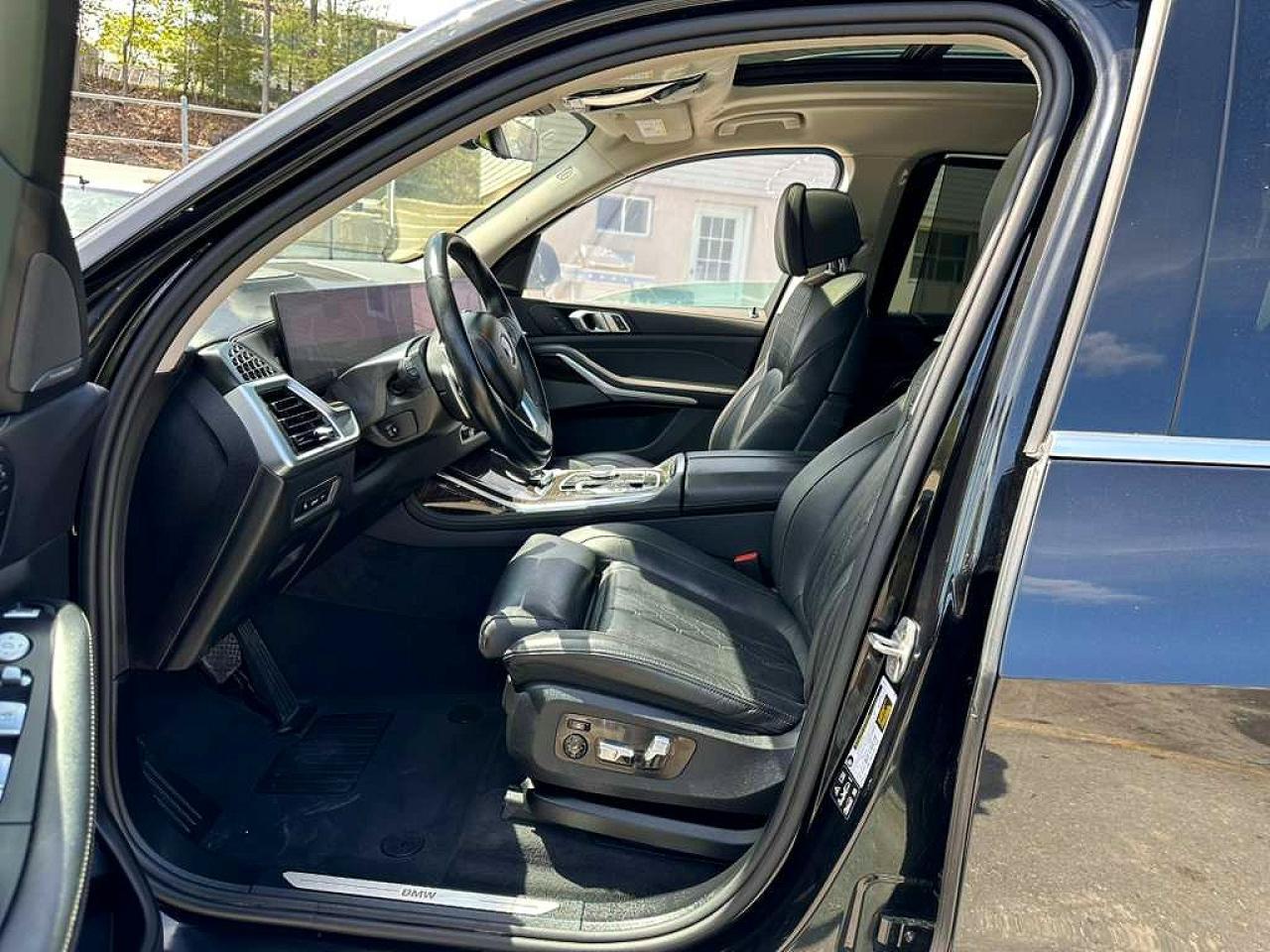 2025 BMW X7 xDrive40I - zdjęcie 9