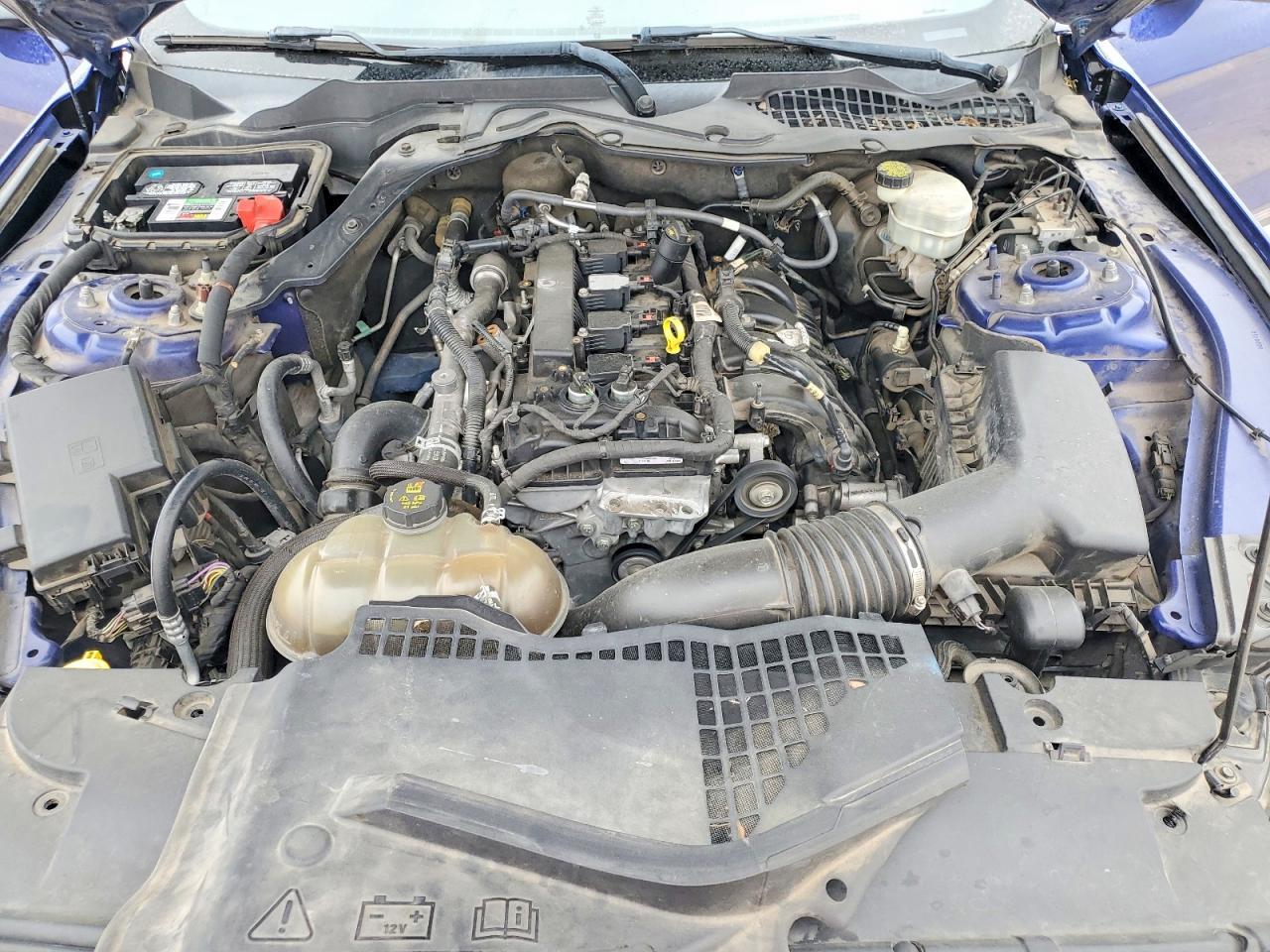 2016 Ford Mustang V6 Coupe - zdjęcie 11