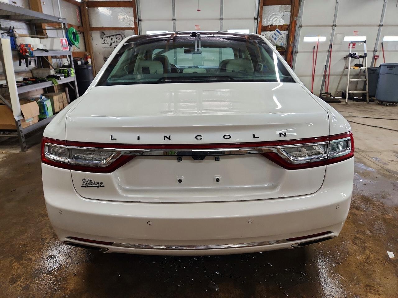 2017 Lincoln Continental Black Label - zdjęcie 6