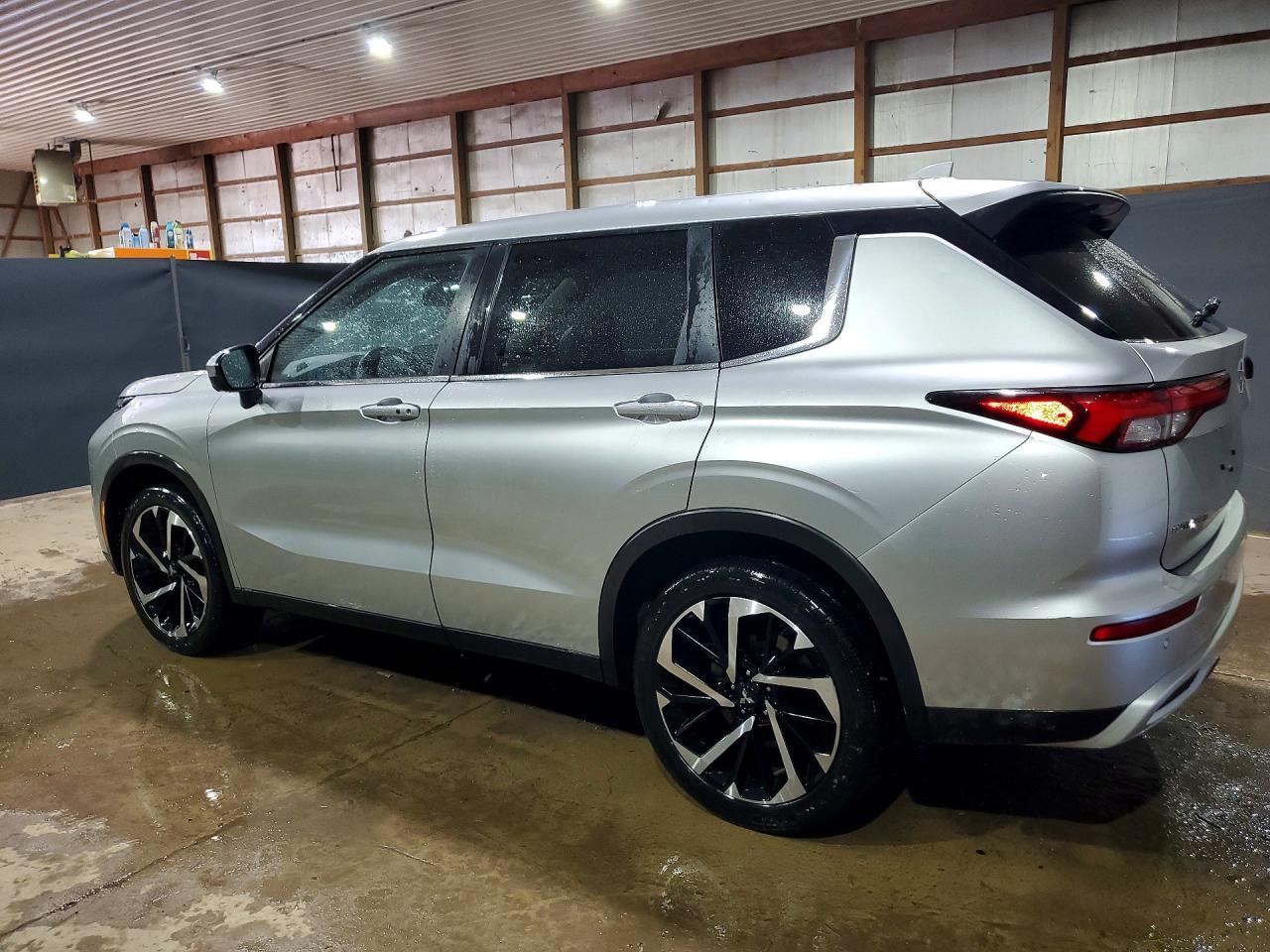 2024 Mitsubishi Outlander Se - zdjęcie 2