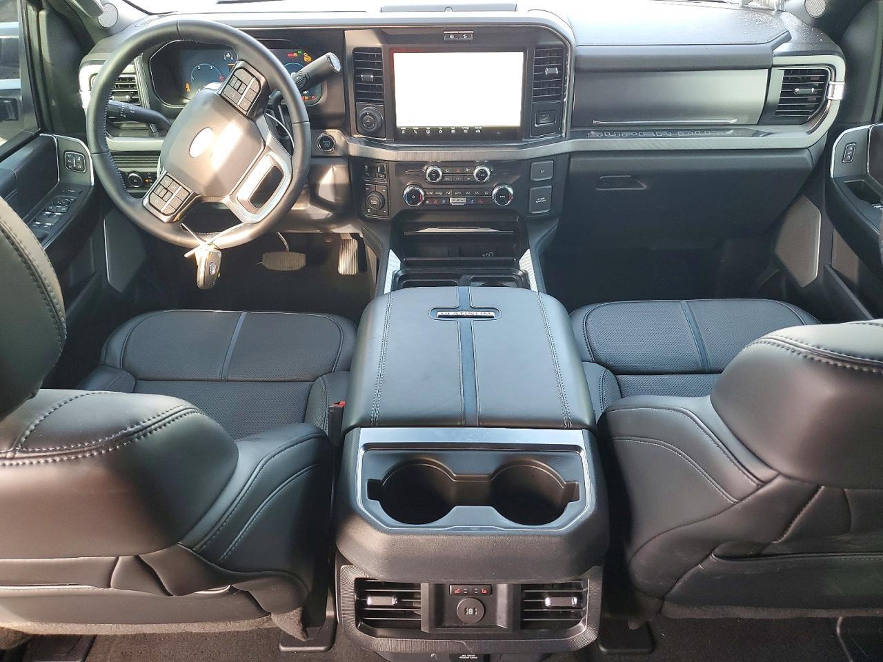 2026 Ford F250 Super Duty - zdjęcie 8