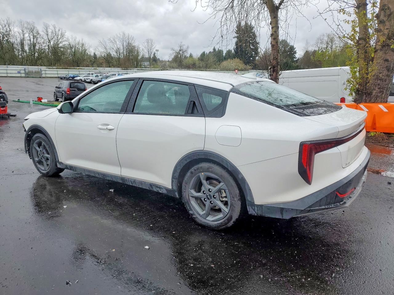 2025 Kia K4 Lxs - zdjęcie 2