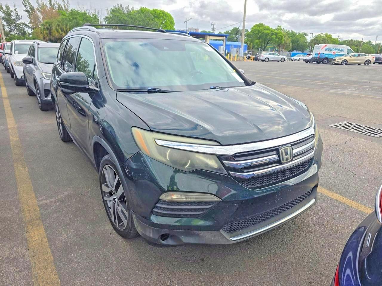 2016 Honda Pilot Touring - zdjęcie główne