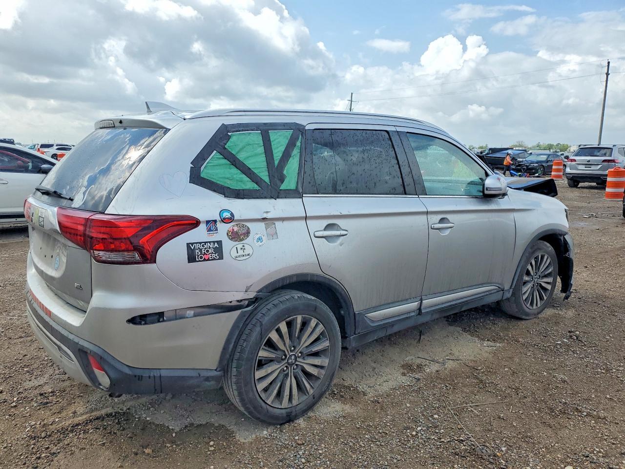 2020 Mitsubishi Outlander Se - zdjęcie 3