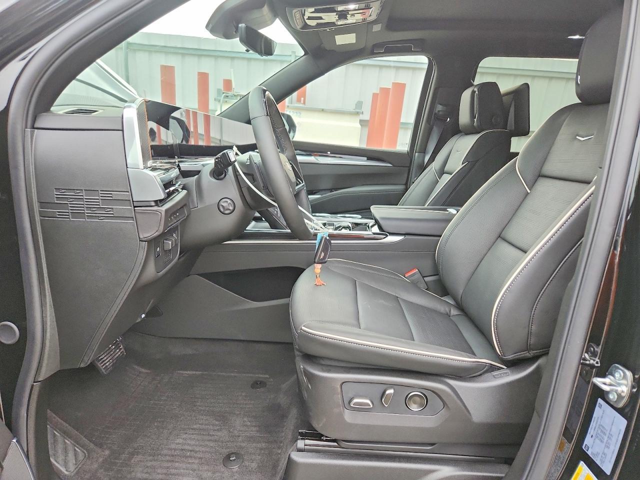 2026 Cadillac Escalade Esv Sport - zdjęcie 7
