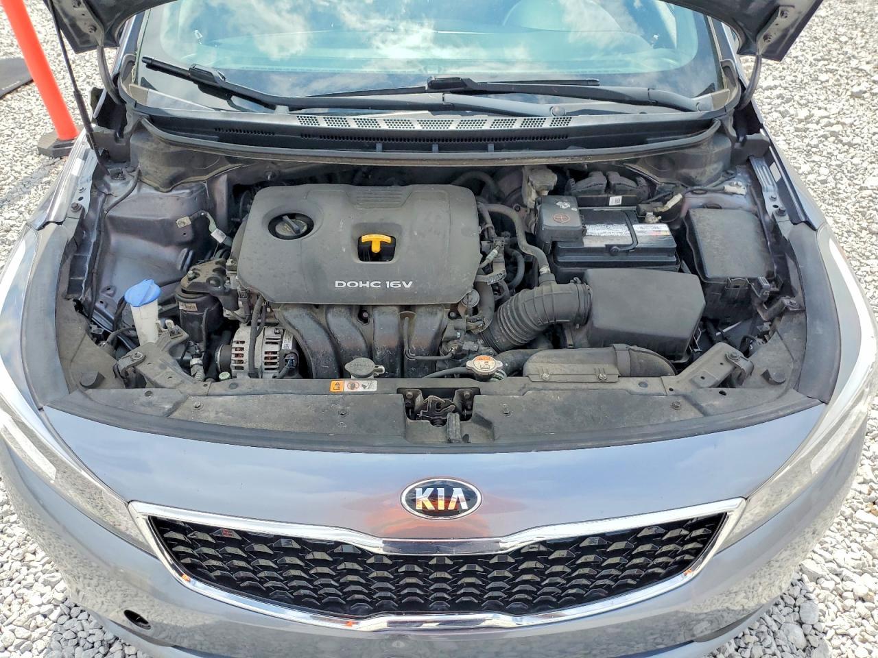 2018 Kia Forte S - zdjęcie 11