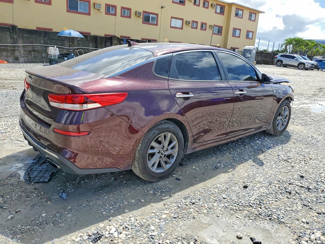 2020 Kia Optima Lx - zdjęcie 3