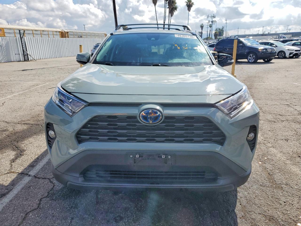 2021 Toyota Rav4 Hybrid Xle - zdjęcie 5