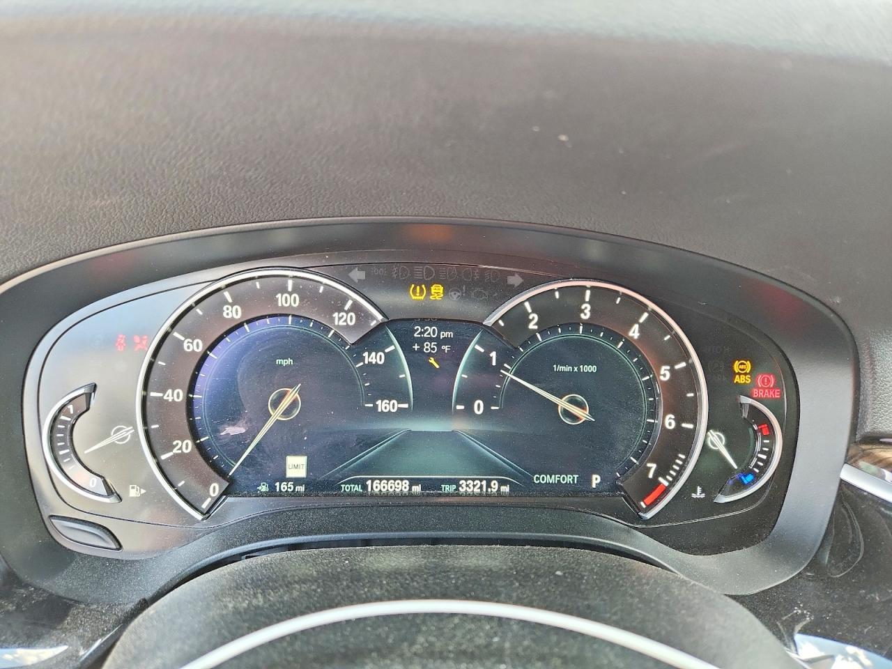 2019 BMW 530 I - zdjęcie 9