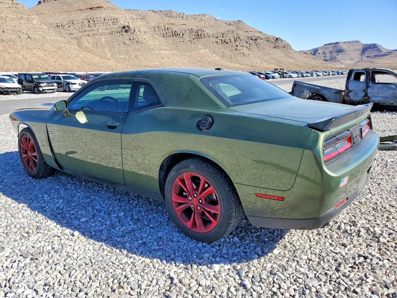 2022 Dodge Challenger Sxt - zdjęcie 2