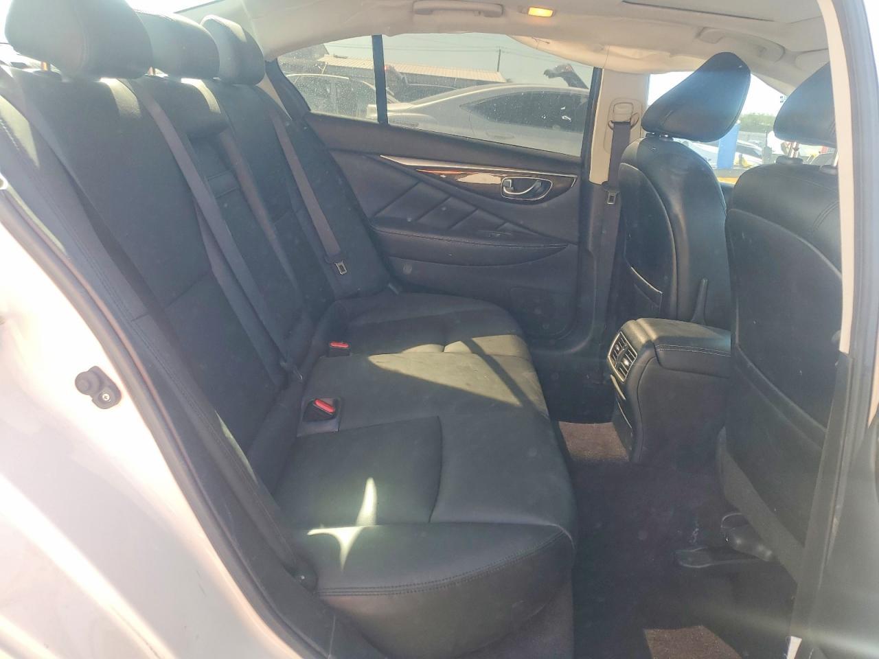 2018 Infiniti Q50 3.0T Luxe - zdjęcie 10