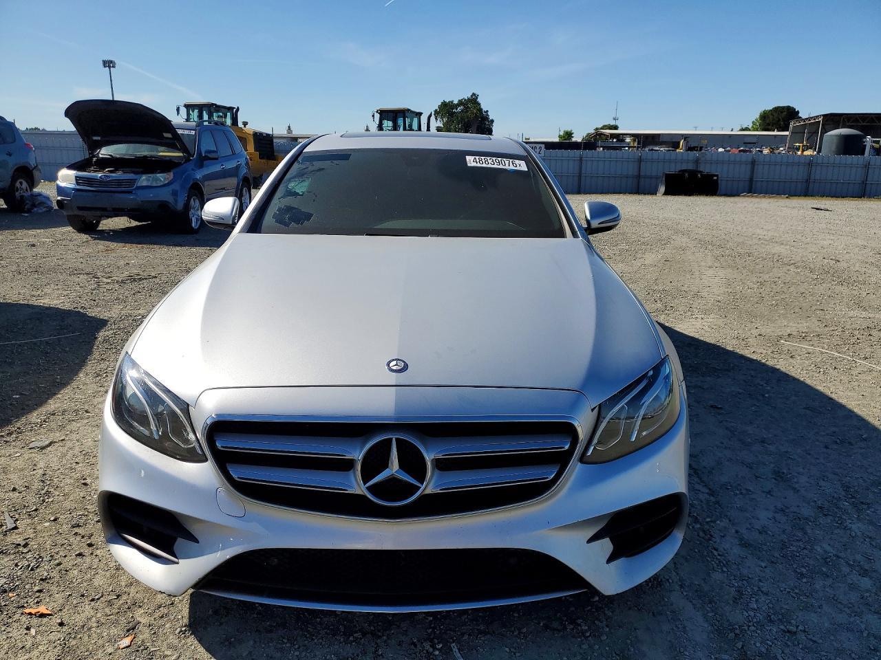 2017 Mercedes-Benz E 300 - zdjęcie 5