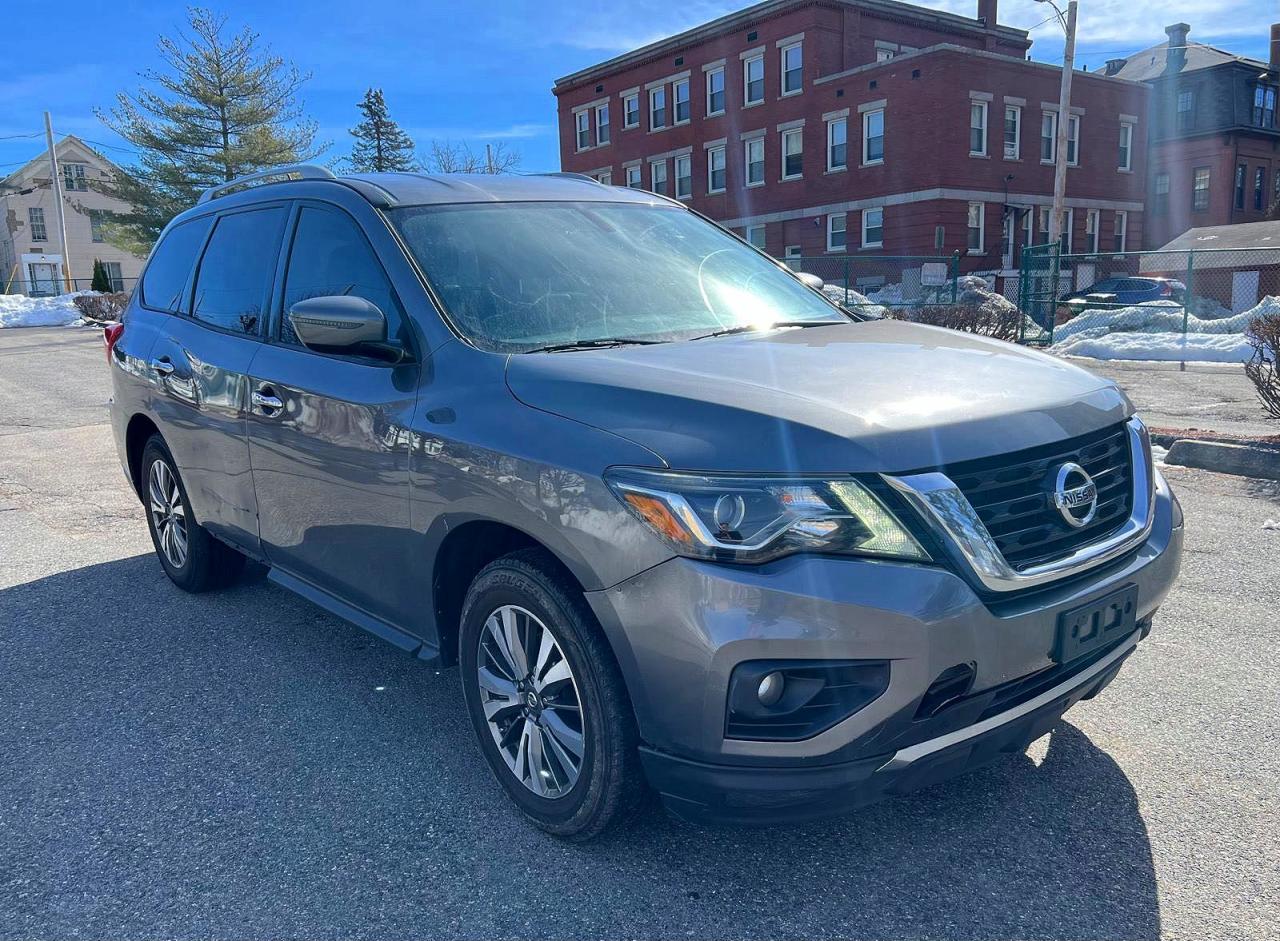 2017 Nissan Pathfinder Sv - zdjęcie główne