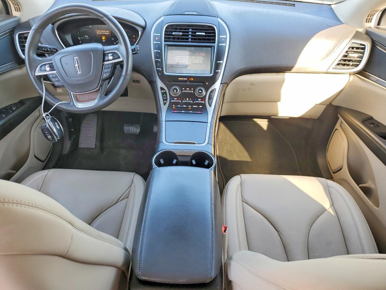 2019 Lincoln Nautilus Select - zdjęcie 8