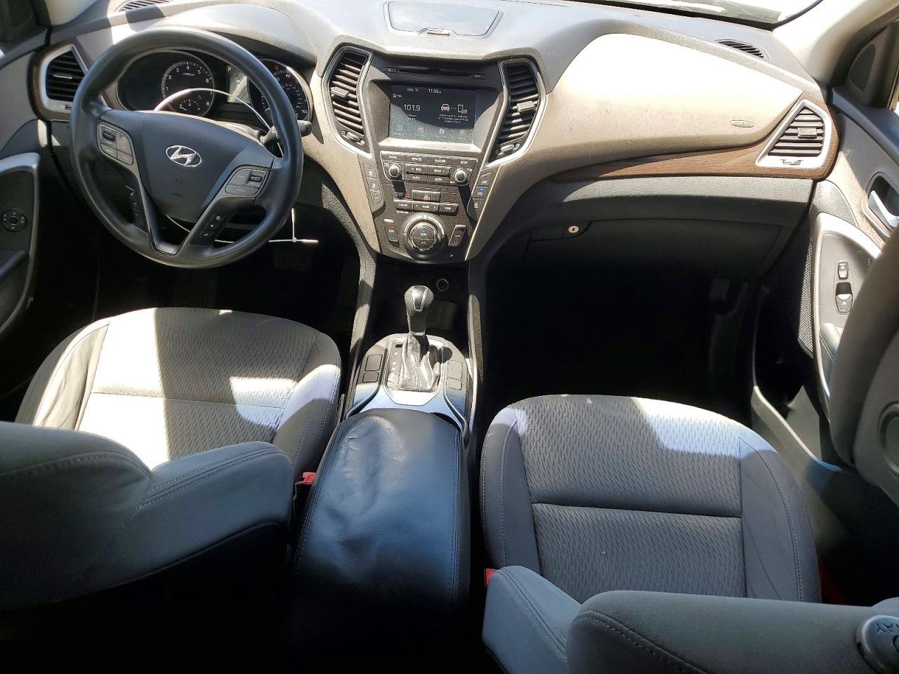 2017 Hyundai Santa Fe Se - zdjęcie 8