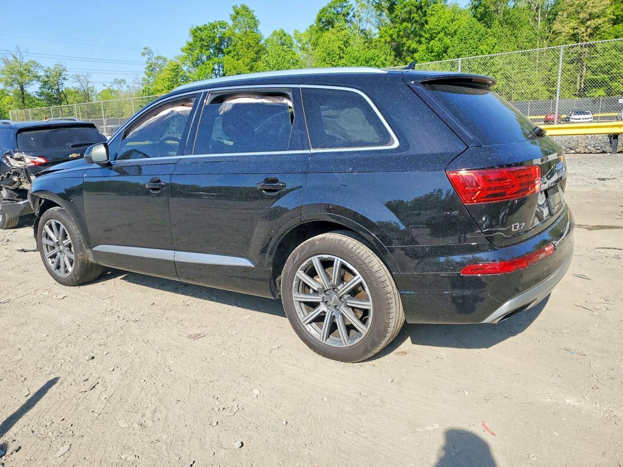 2019 Audi Q7 Premium Plus - zdjęcie 2