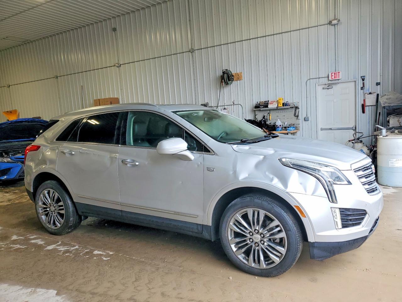 2017 Cadillac Xt5 Premium Luxury - zdjęcie 4