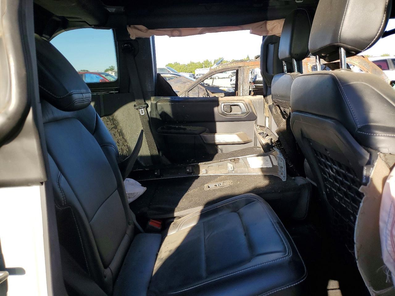 2021 Ford Bronco First Edition - zdjęcie 10