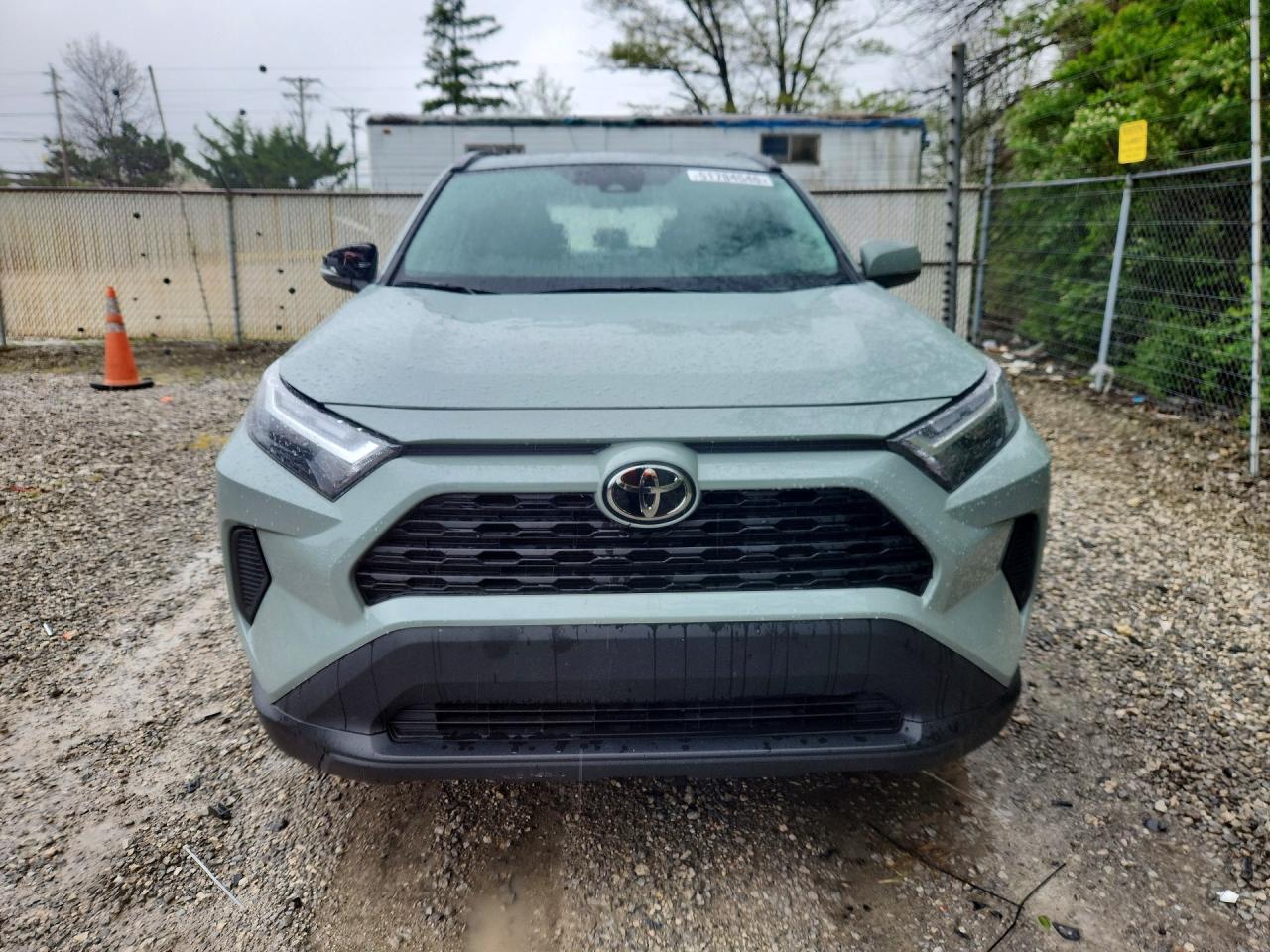 2022 Toyota Rav4 Xle - zdjęcie 5