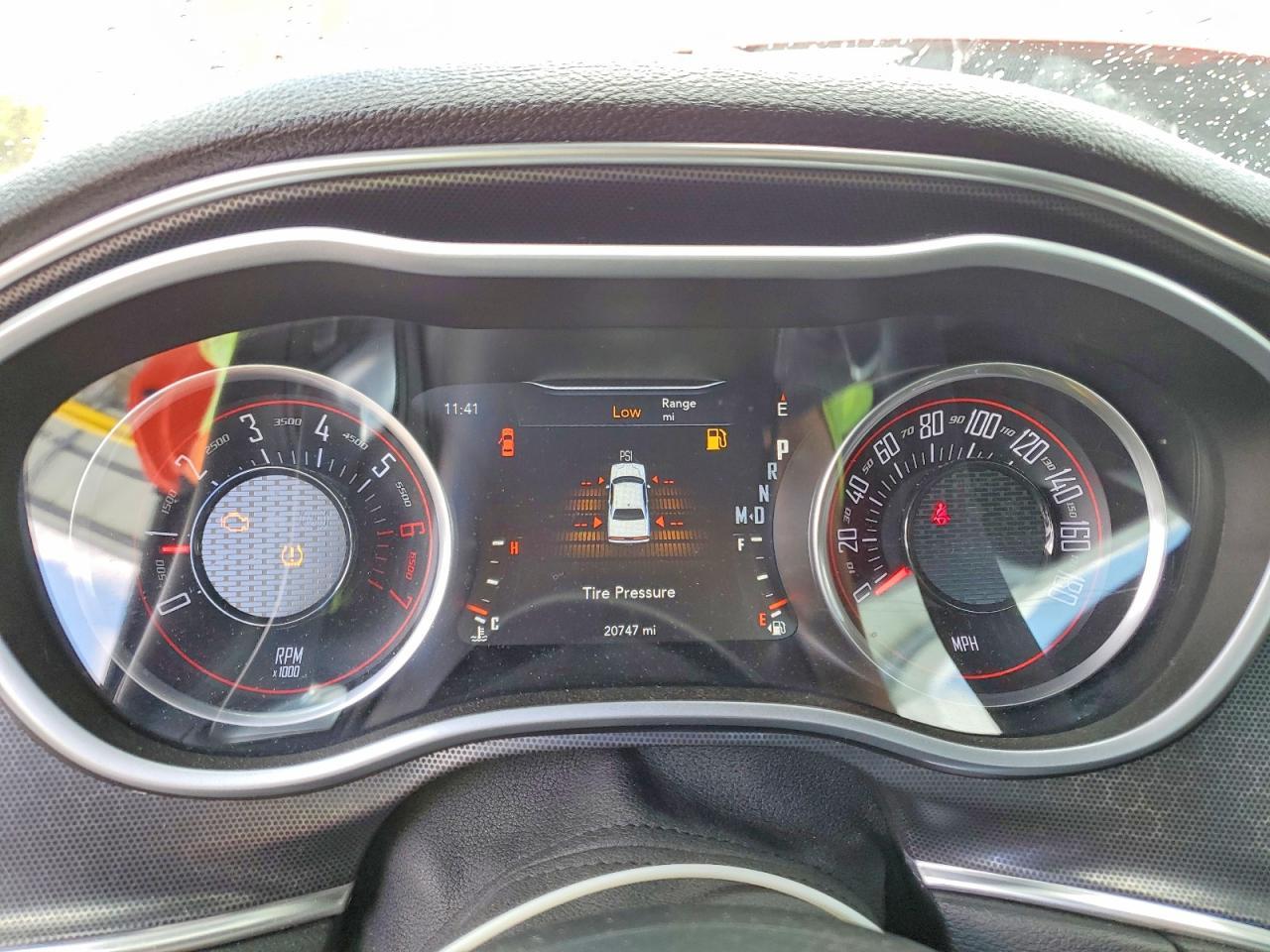 2016 Dodge Challenger R - zdjęcie 9