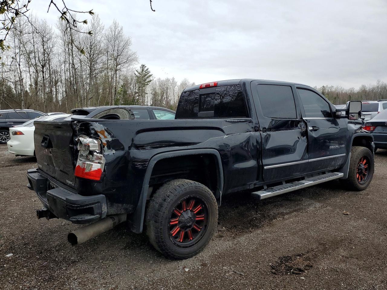 2018 GMC Sierra K2500 Denali - zdjęcie 3