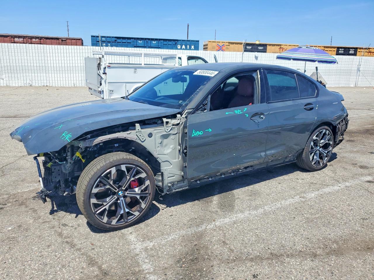 2025 BMW 330I - zdjęcie główne