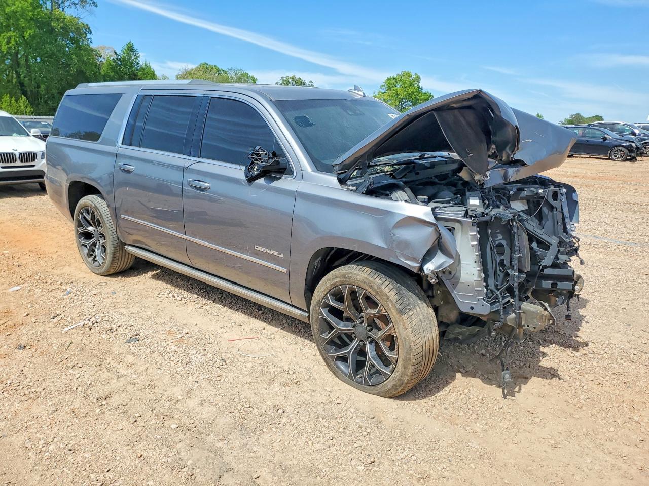 2018 GMC Yukon Xl Denali - zdjęcie 4