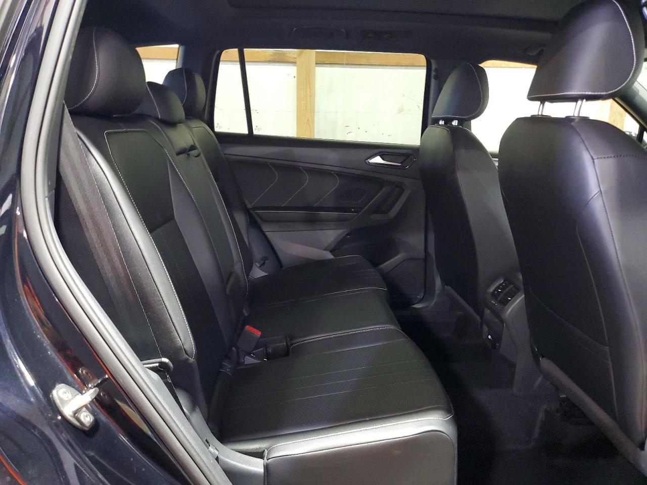 2022 Volkswagen Tiguan Se R-Line Black - zdjęcie 11