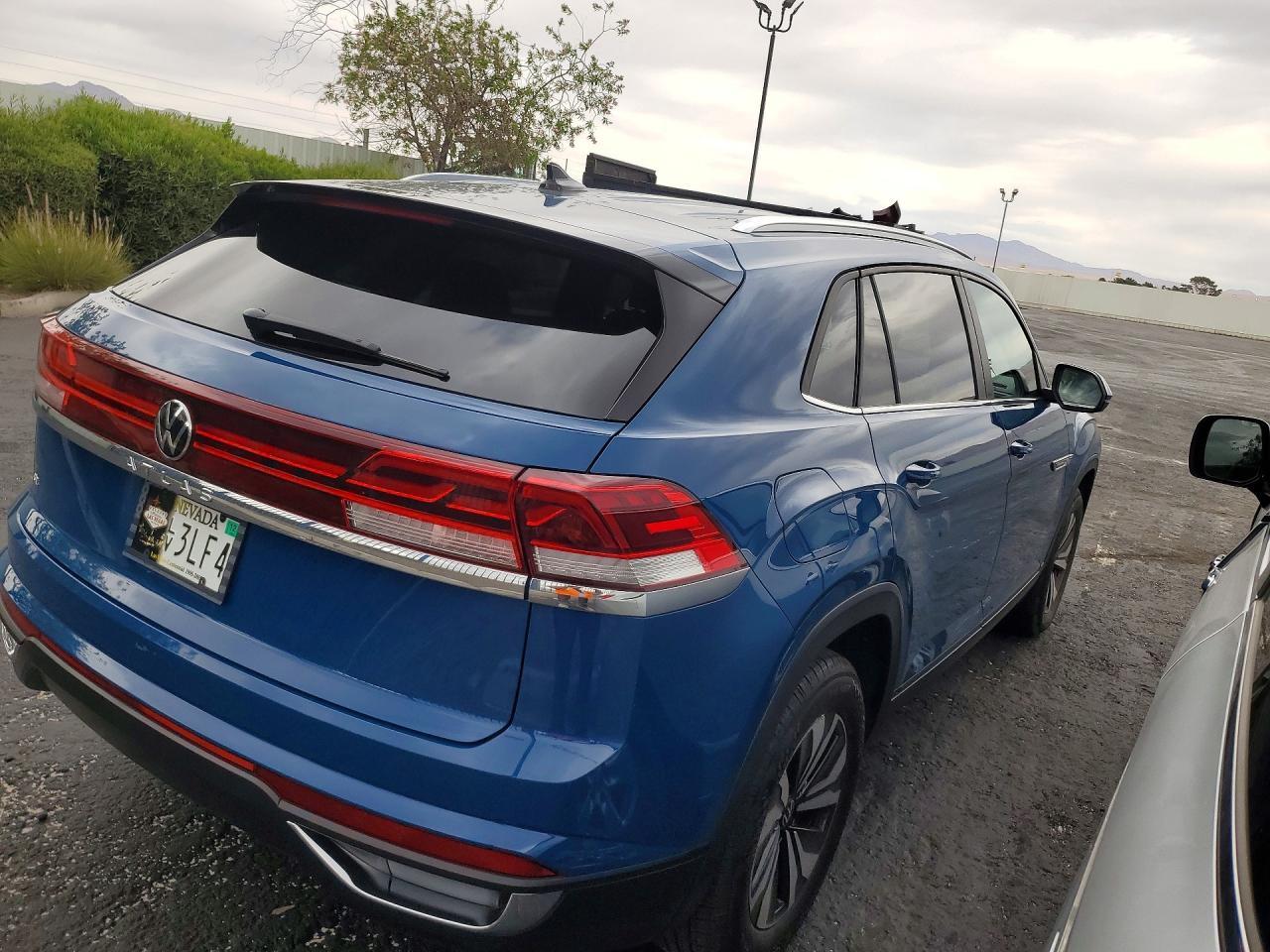 2025 Volkswagen Atlas Cross Sport Se - zdjęcie 3