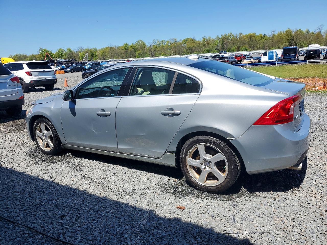 2013 Volvo S60 T5 - zdjęcie 2