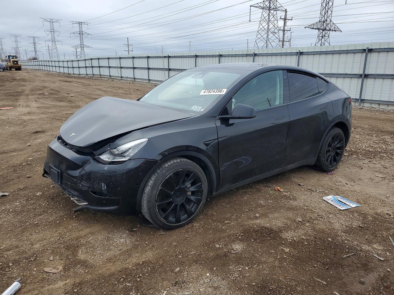 2020 Tesla Model Y - zdjęcie główne