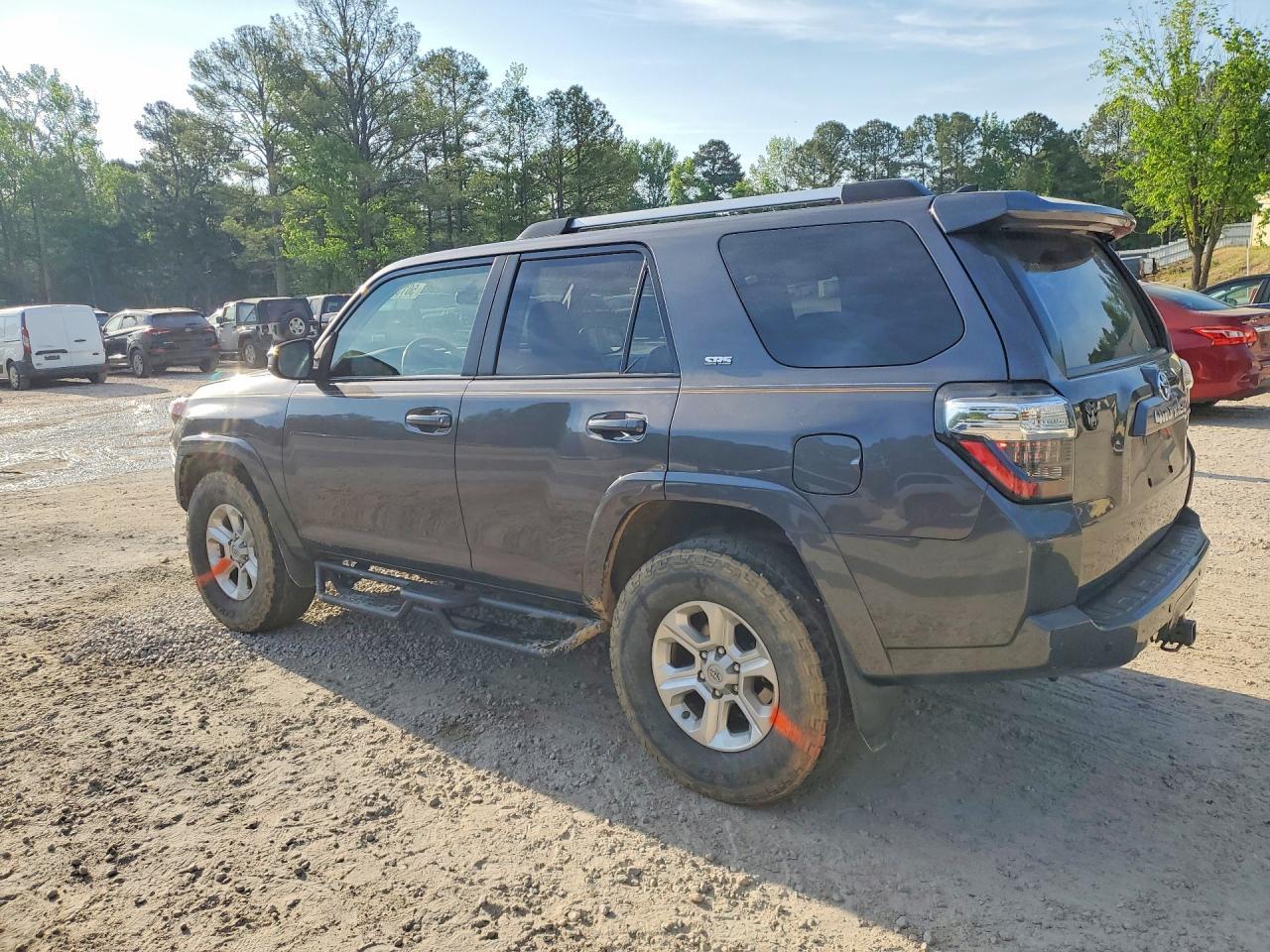 2019 Toyota 4Runner Sr5 - zdjęcie 2