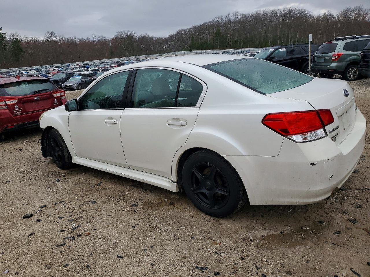 2013 Subaru Legacy 2.5I - zdjęcie 2